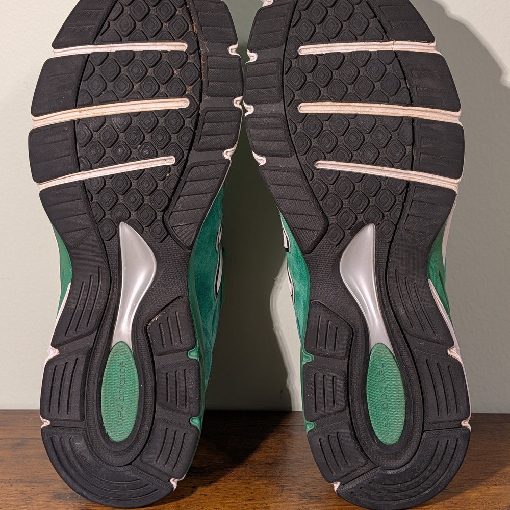 New Balance 990v4 Made in USA St. Patrick’s Day - Anguilla Green Size 8.5 - Picture 10 of 10